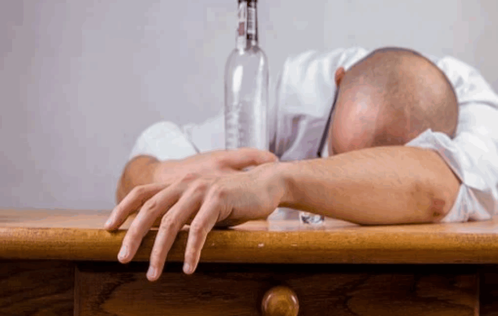 KO RADI PREKOVREMENO, PIJE VIŠE ALKOHOLA: Istraživanje SZO pokazalo začuđujuće podatke